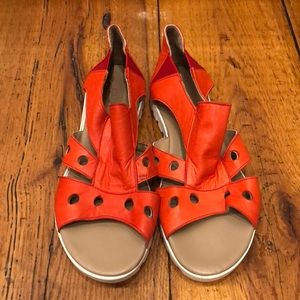 Never worn Women’s Cavellini sandals
